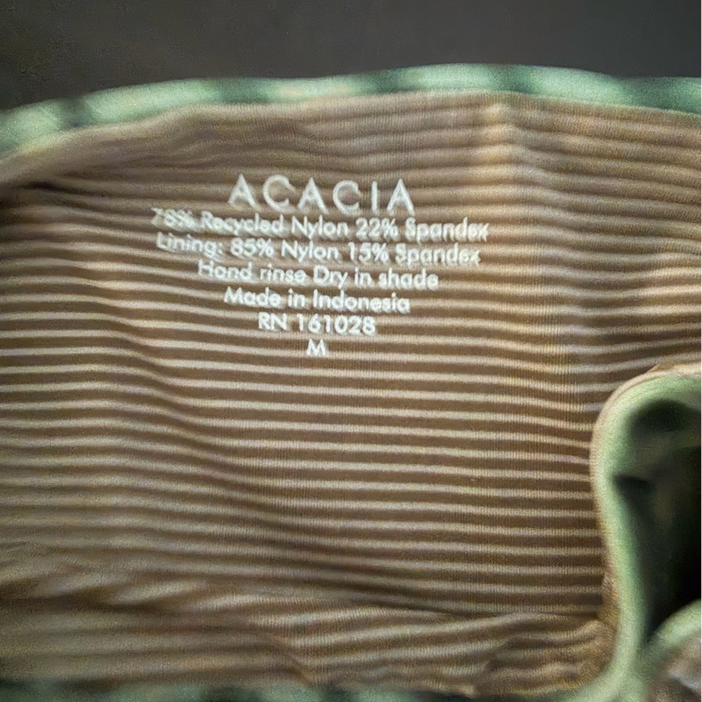 Acacia Savannah Rhodes Top(M) and Duke Bottoms (S) - Picture 5 of 5